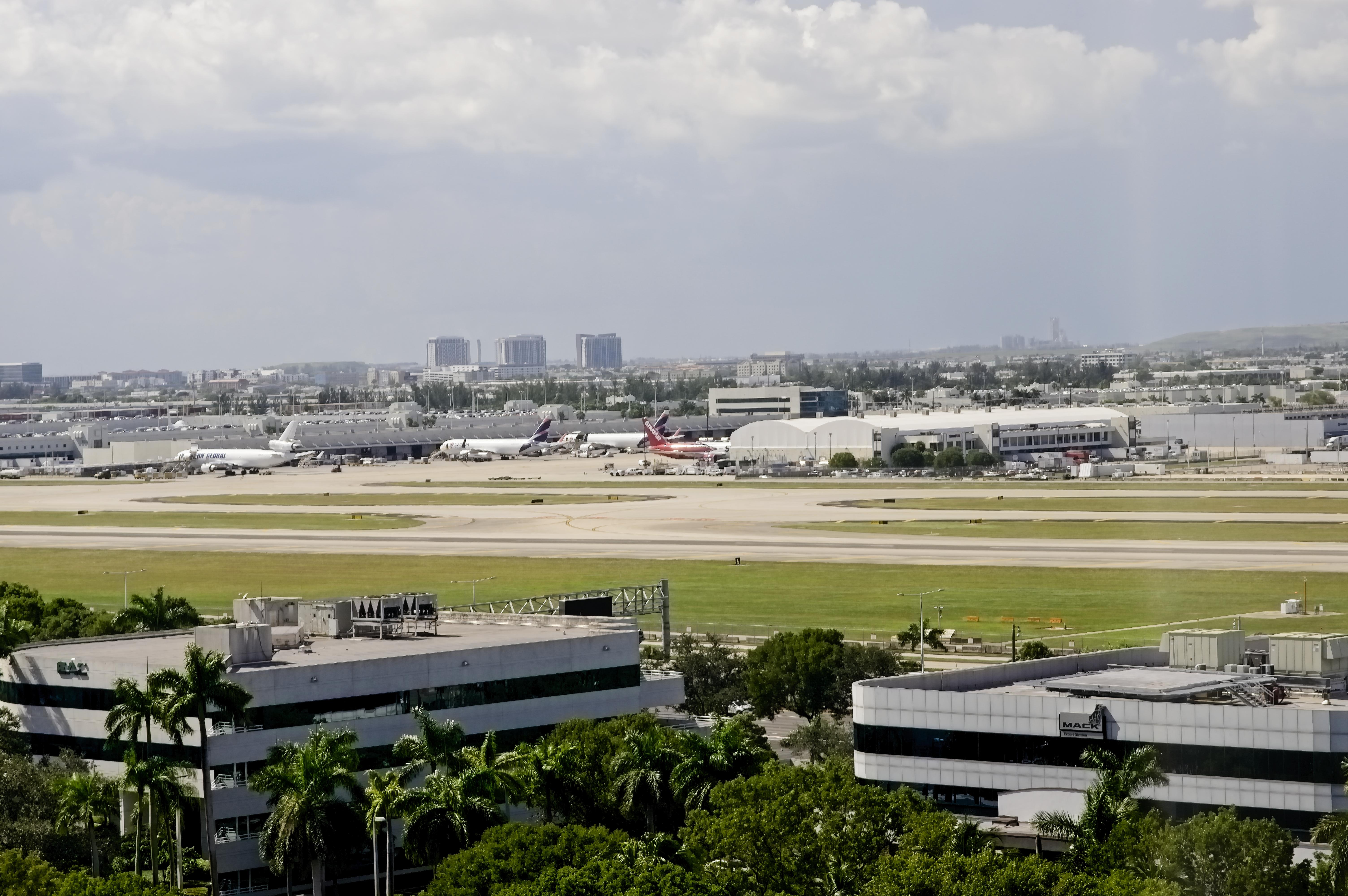 Pullman Miami Airport Hotel Miami Springs Екстериор снимка