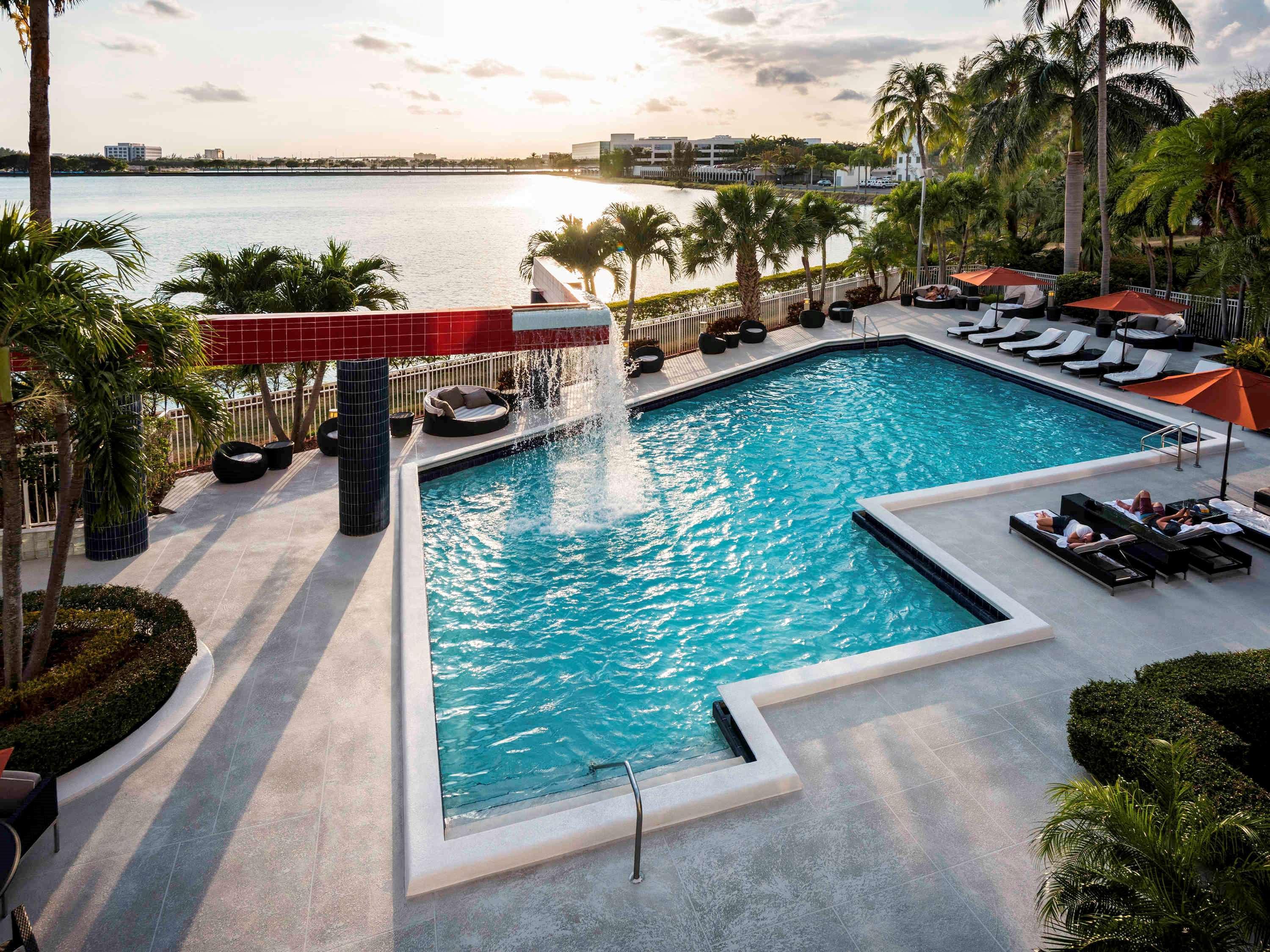 Pullman Miami Airport Hotel Miami Springs Екстериор снимка
